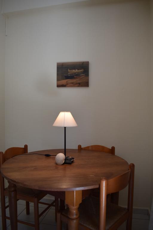 Strophilia Apartments Koukounaries Eksteriør billede